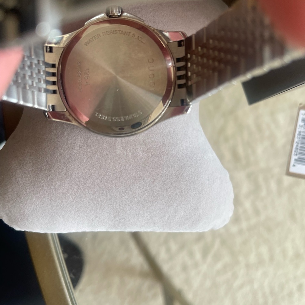 GUCCI YA126401 Date G Timeless Silver Tone Stainless Steel Bracelet Men's Watch - Picture 7 of 9